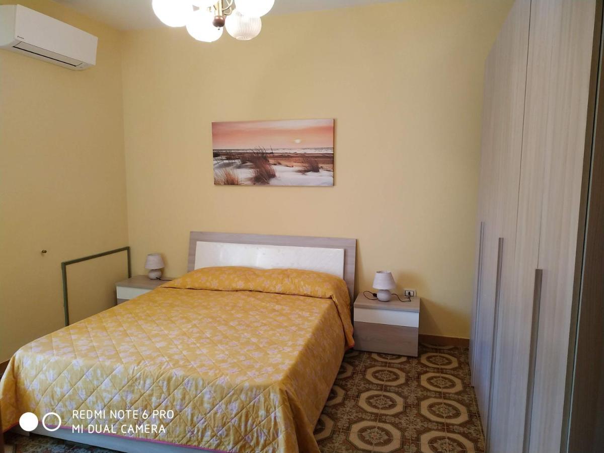 Bougainvillea Casa Vacanza Кастельбуоно Екстер'єр фото