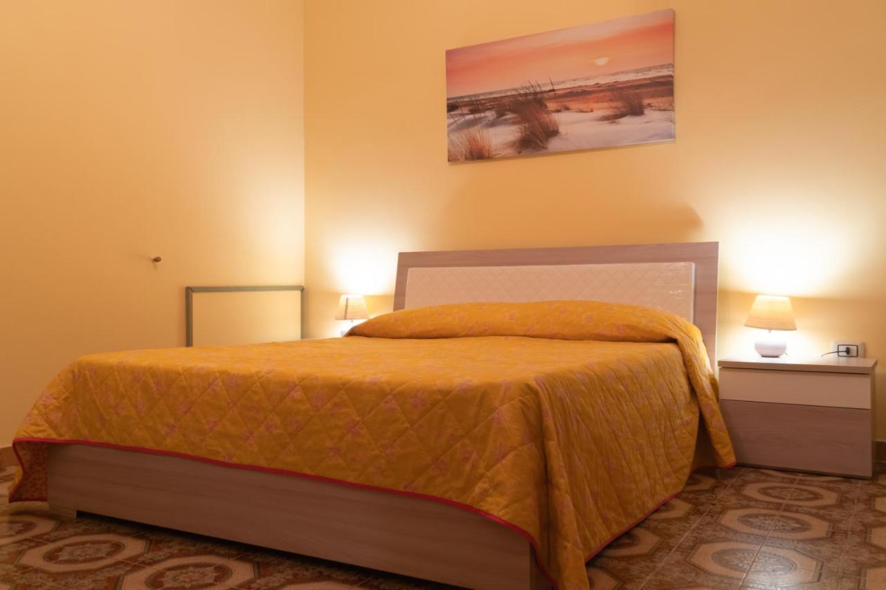 Bougainvillea Casa Vacanza Кастельбуоно Екстер'єр фото